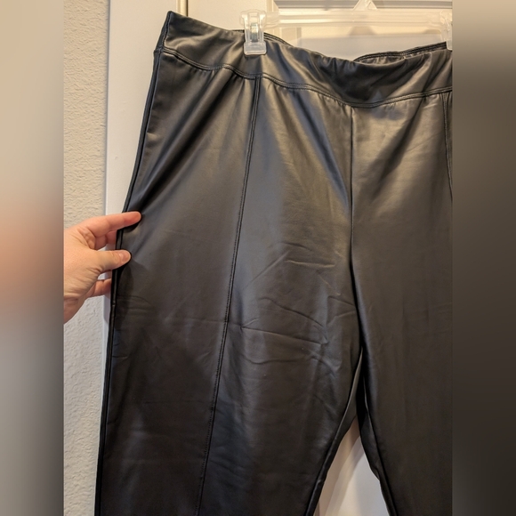 Black Plus Faux Leather Stretchy Pants - Picture 2 of 3